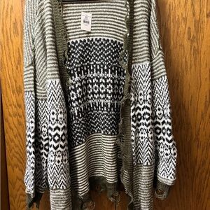 Daytrip Olive and White Patterned Cardigan